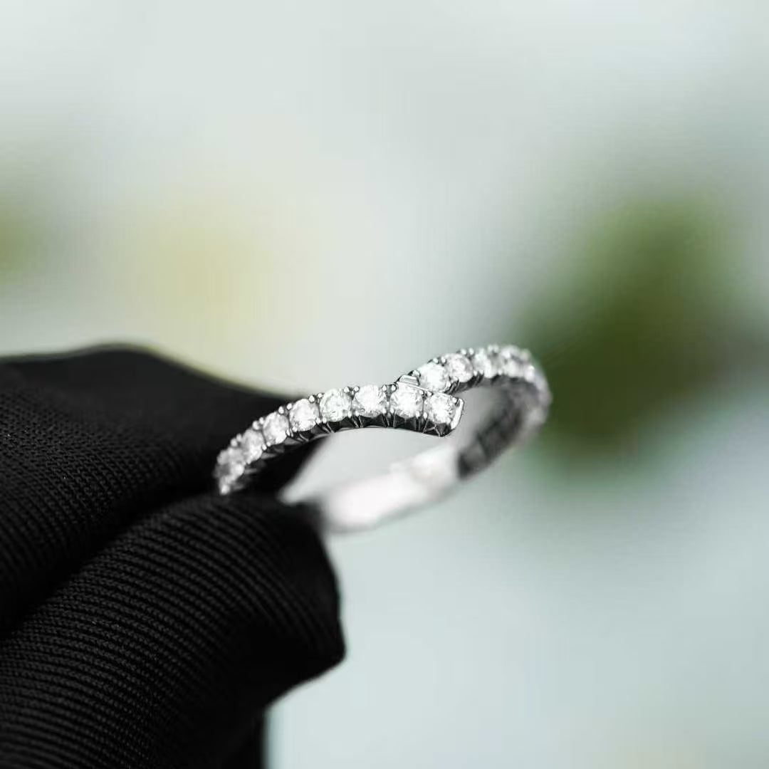Harry Winston Ribbon Full Diamond Ring
