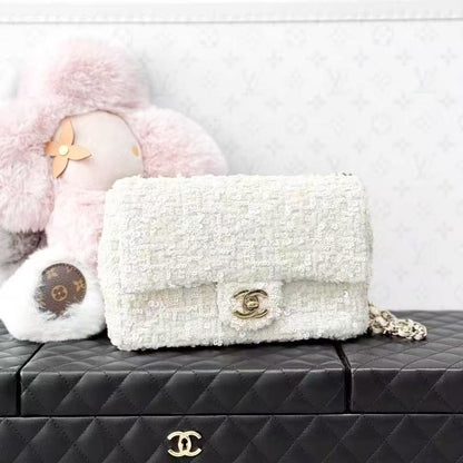 Chanel 20K White Woven Patchwork Sequined CF Chain Bag