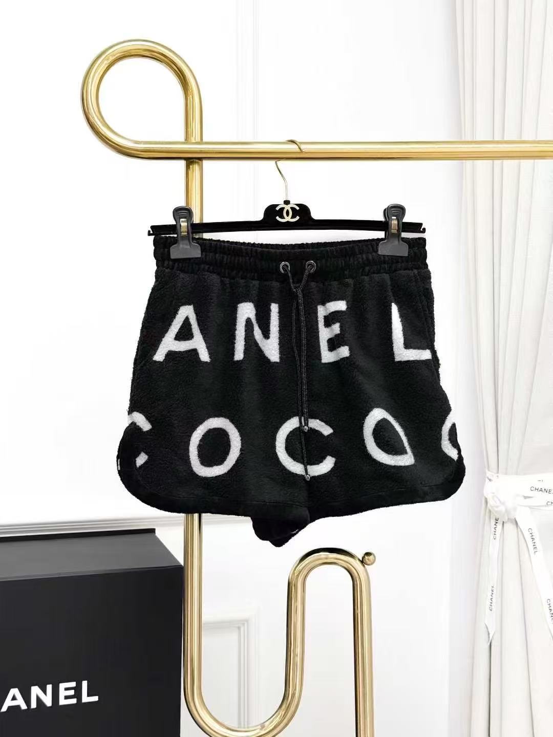 Chanel 23M Coco Beach Black and White Letter Logo Towel-Fabric Shorts