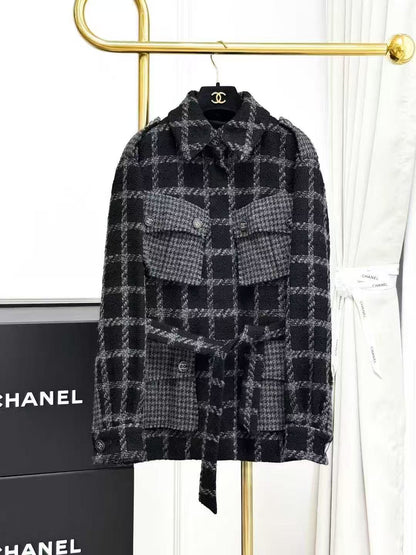 Chanel 22K Fall/Winter Bestseller Black-and-Gray Checkered Four-Pocket Jacket