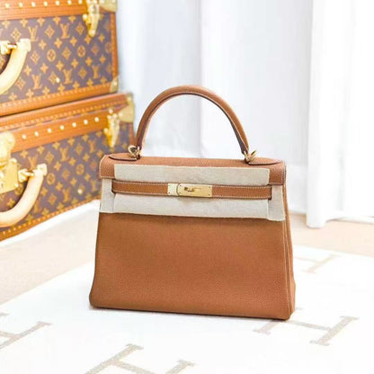 Hermes Kelly 28 in Gold Brown with Gold Hardware