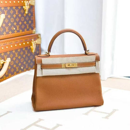 Hermes Kelly 28 in Gold Brown with Gold Hardware
