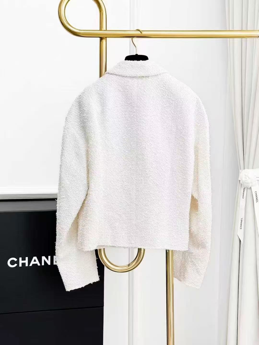Chanel 21S White Tweed Double-Breasted Knitted Short Jacket