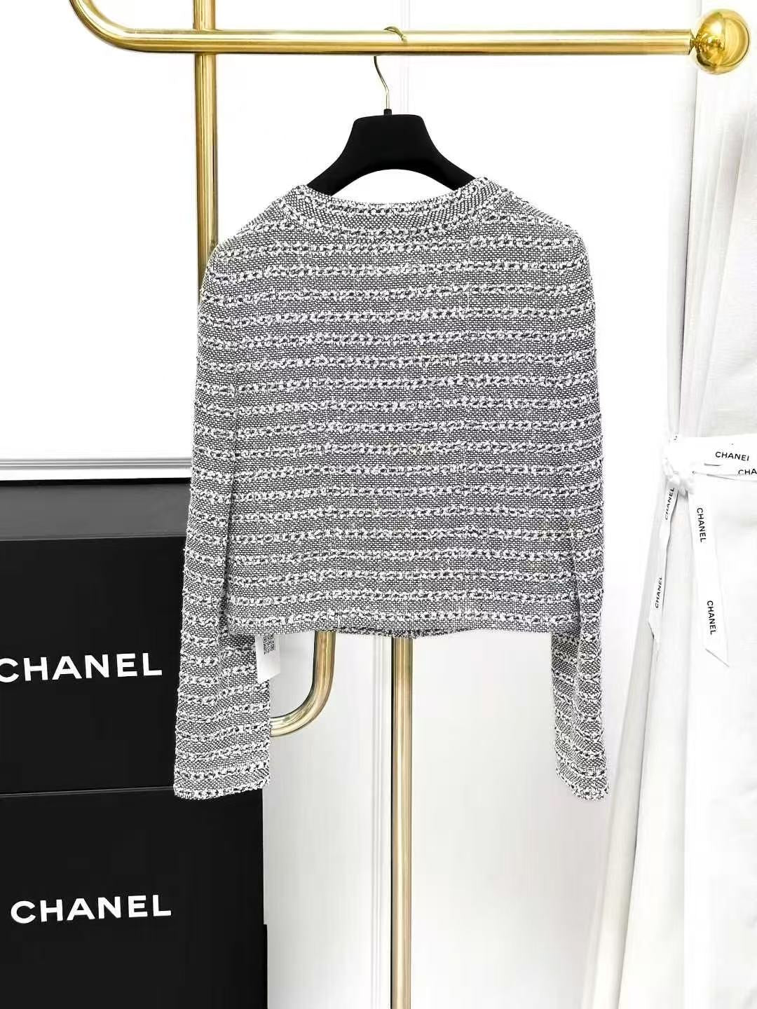 Chanel 24P Gray Lightweight Tweed Crew Neck Jacket