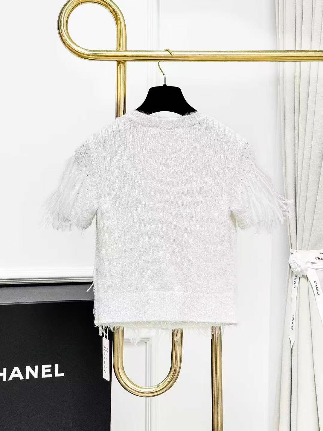Chanel 25S White Beaded and Rhinestone-Embellished Feather-Trimmed Short-Sleeved Knitted Cardigan