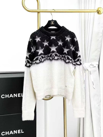 Chanel 23N Coco Neige Black and White Colour-Blocked Long-Sleeved Knitted Top