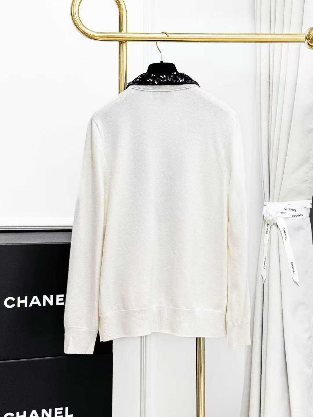 Chanel 23C White and Black Sequined Collared Cardigan
