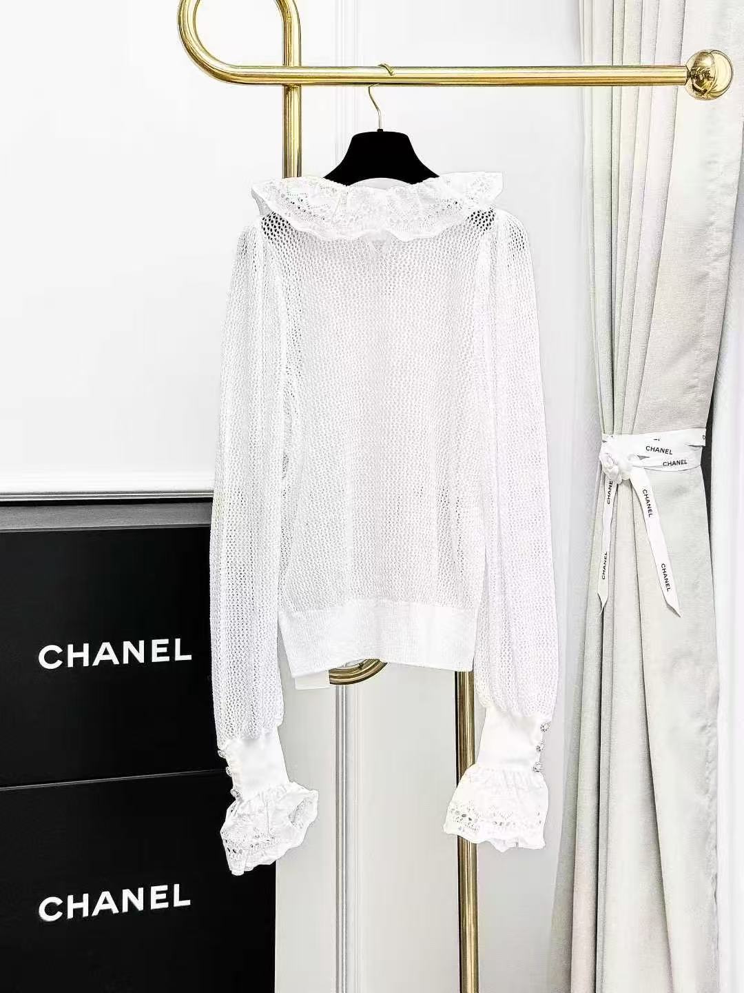Chanel 25P White Ruffled Double C Openwork Long-Sleeved Knitted Top