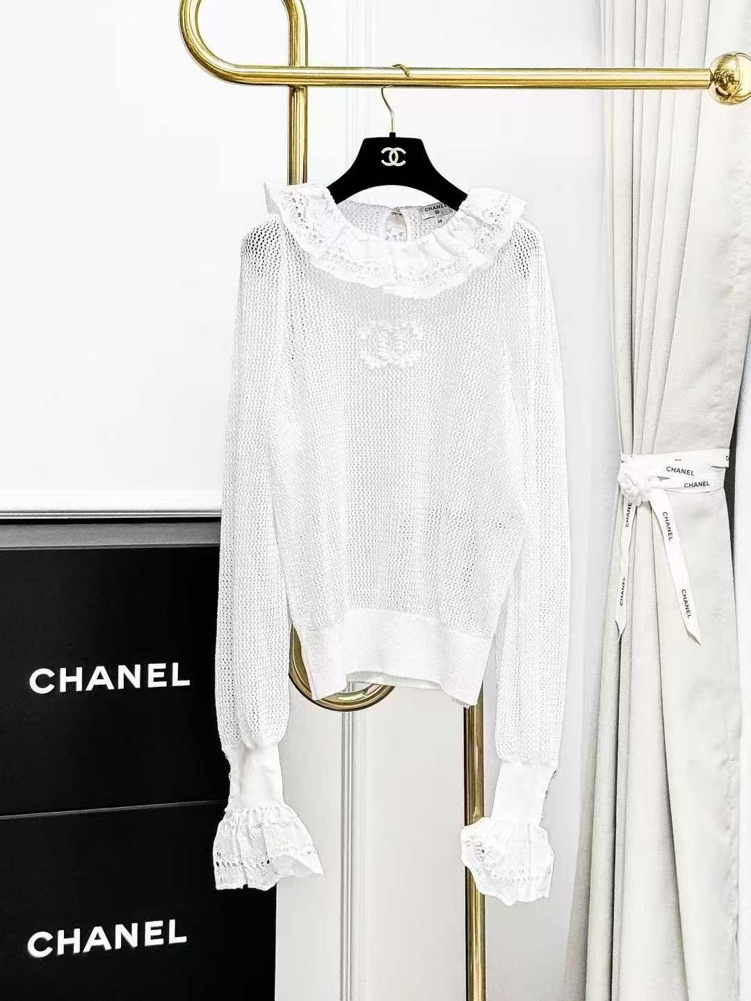 Chanel 25P White Ruffled Double C Openwork Long-Sleeved Knitted Top