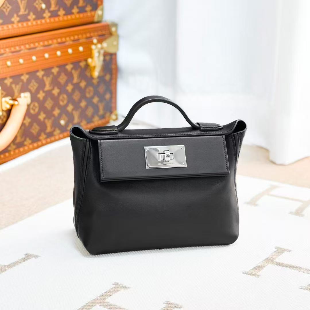 Hermes 2424 Mini black swift leather bag with silver buckle