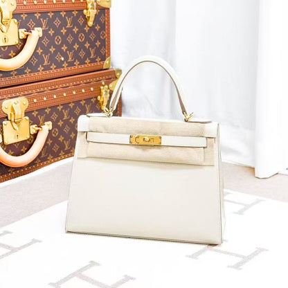 Hermes Kelly28 No. 10 Milkshake Platinum Buckle Epsom Leather