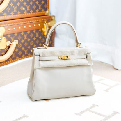 Hermes Kelly25 8L Glacier White with Platinum Buckle Swift Leather