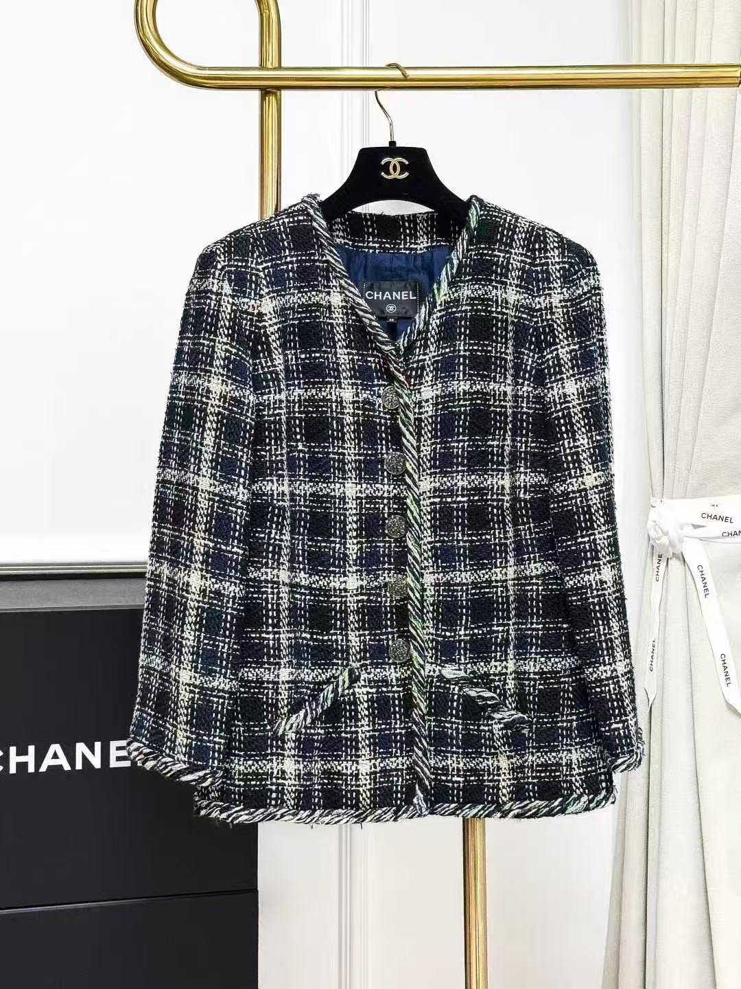 Chanel 2018 Spring/Summer Blue and White Checkered Knitted Trim Jacket