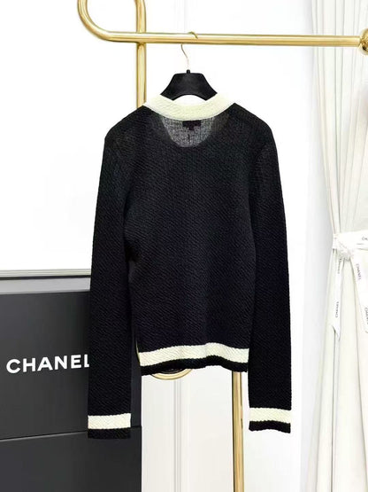 Chanel 24K Autumn/Winter Off-White Bow Black Knitted Top