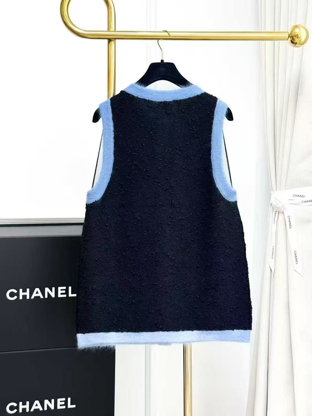 Chanel 24B Black and Blue Contrast Long Knitted Waistcoat