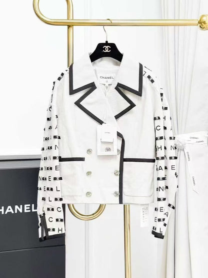Chanel 21S Three-Dimensional Black Letter Logo Sequined Bow Off-White Jacket