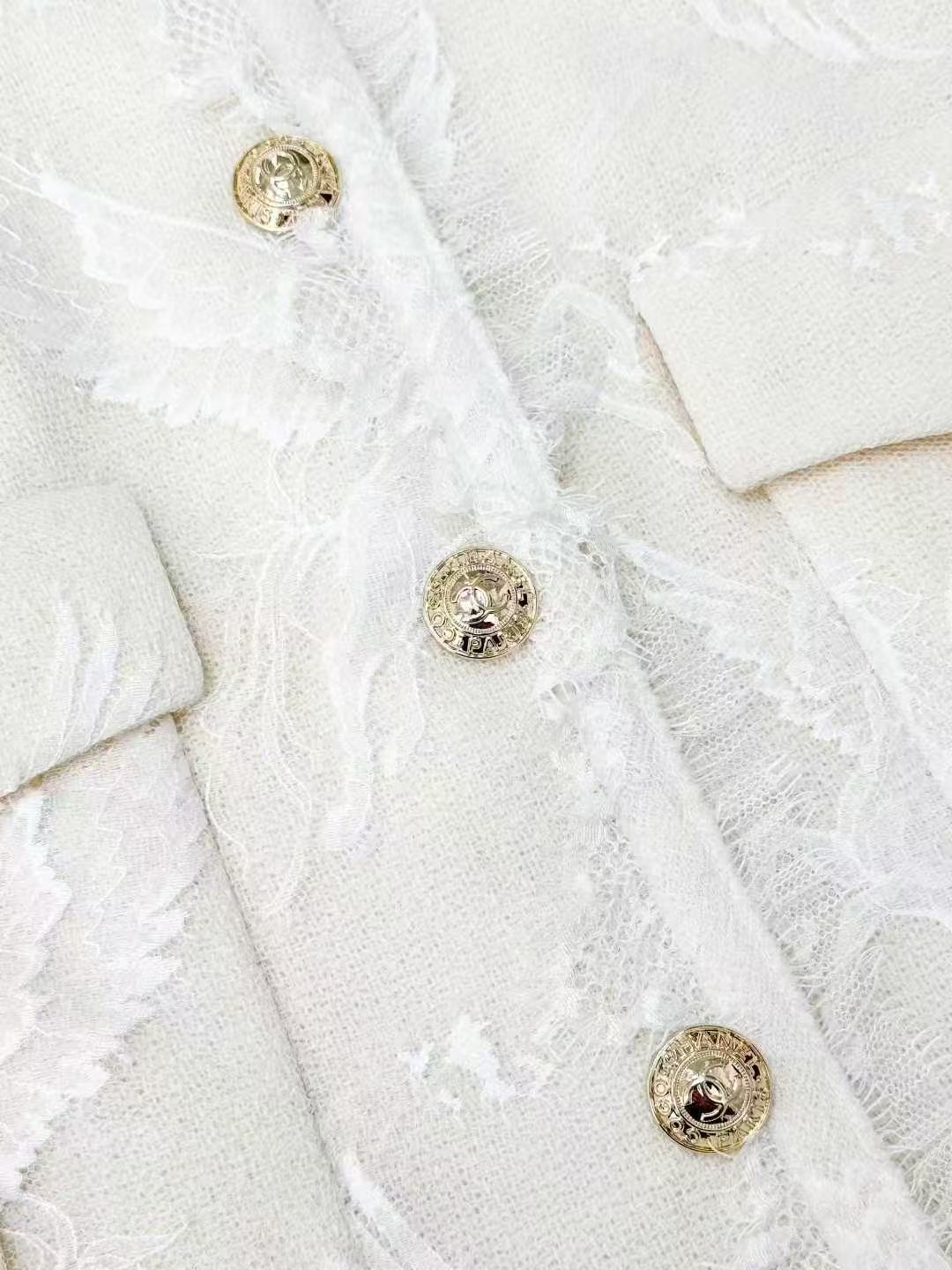 Chanel 20K Equestrian Collection Off-White Pegasus Lace Round-Neck Jacket