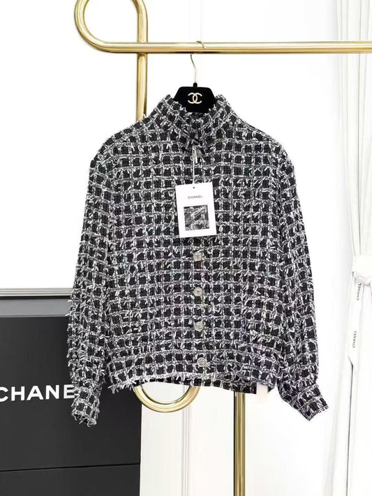 Chanel 23A Black and White Houndstooth Stand Collar Long Sleeve Jacket