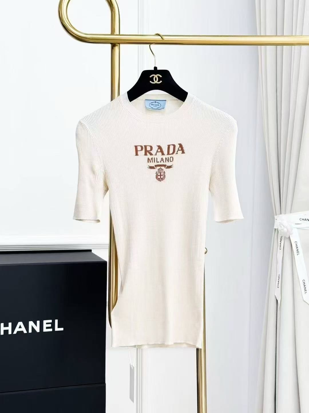 Prada Letter Logo Off-White Knit Short-Sleeve Top