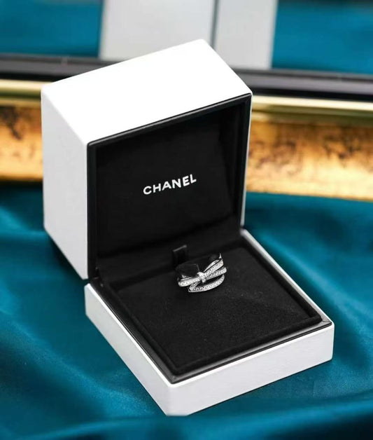 Chanel Ruban Collection Platinum Diamond-Studded Bow Ring