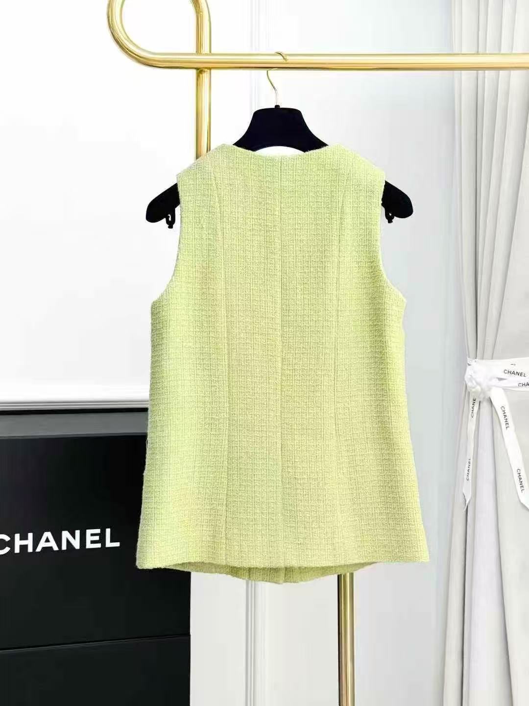 Chanel 20K Equestrian Collection Avocado Green Sleeveless Vest