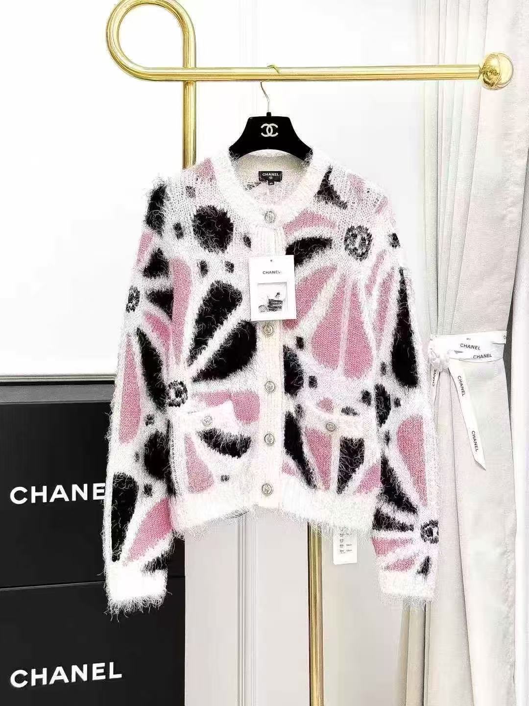 Chanel 23K Pink, White, and Black Ombré Floral Long-Sleeve Cardigan