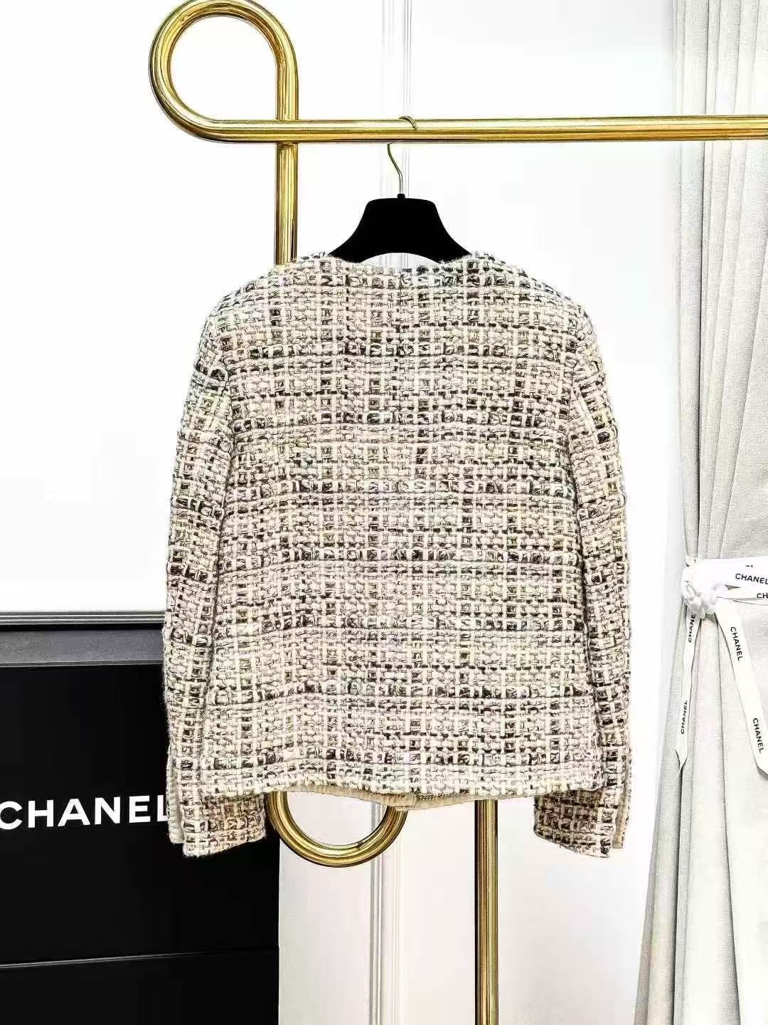 Chanel 18K Forest Collection Oatmeal-Colored Mixed-Weave Jacket