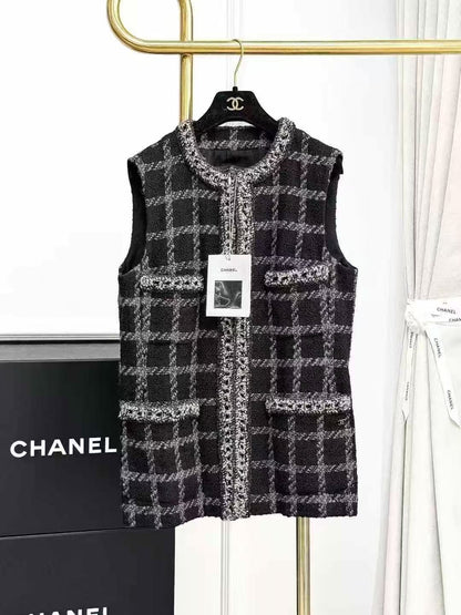 Chanel 22K Black-and-Gray Checkered Four-Pocket Sleeveless Vest