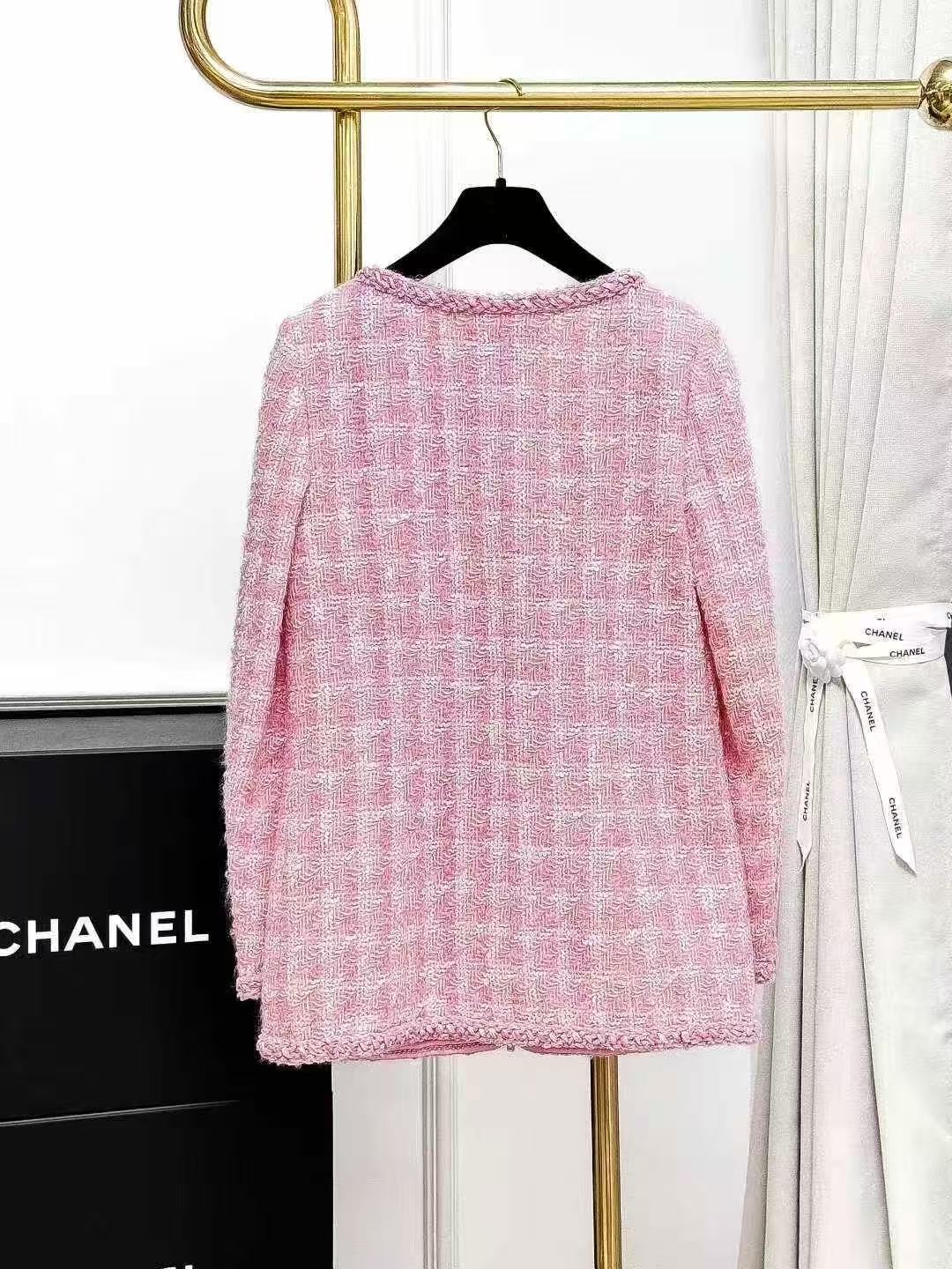Chanel 14K Supermarket Collection Pink-White Checkered Four-Pocket Knit Jacket