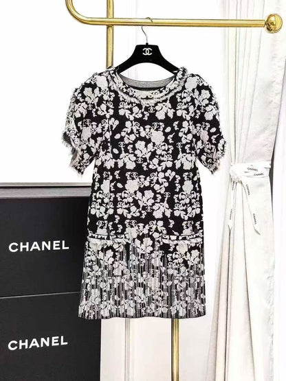 Chanel 14C Black and White Camellia Fringe Knit Short-Sleeve Dress