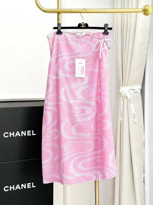 Chanel 25M Pink and White Double C Skirt