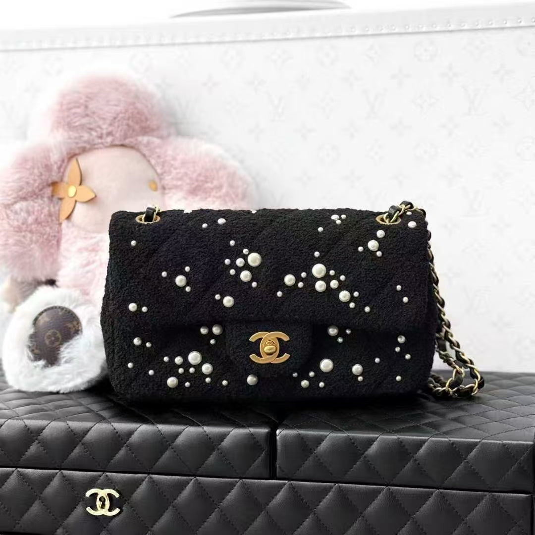 Chanel 22B Black Diamond Quilted Pearl Tweed CF Large Mini Chain Bag