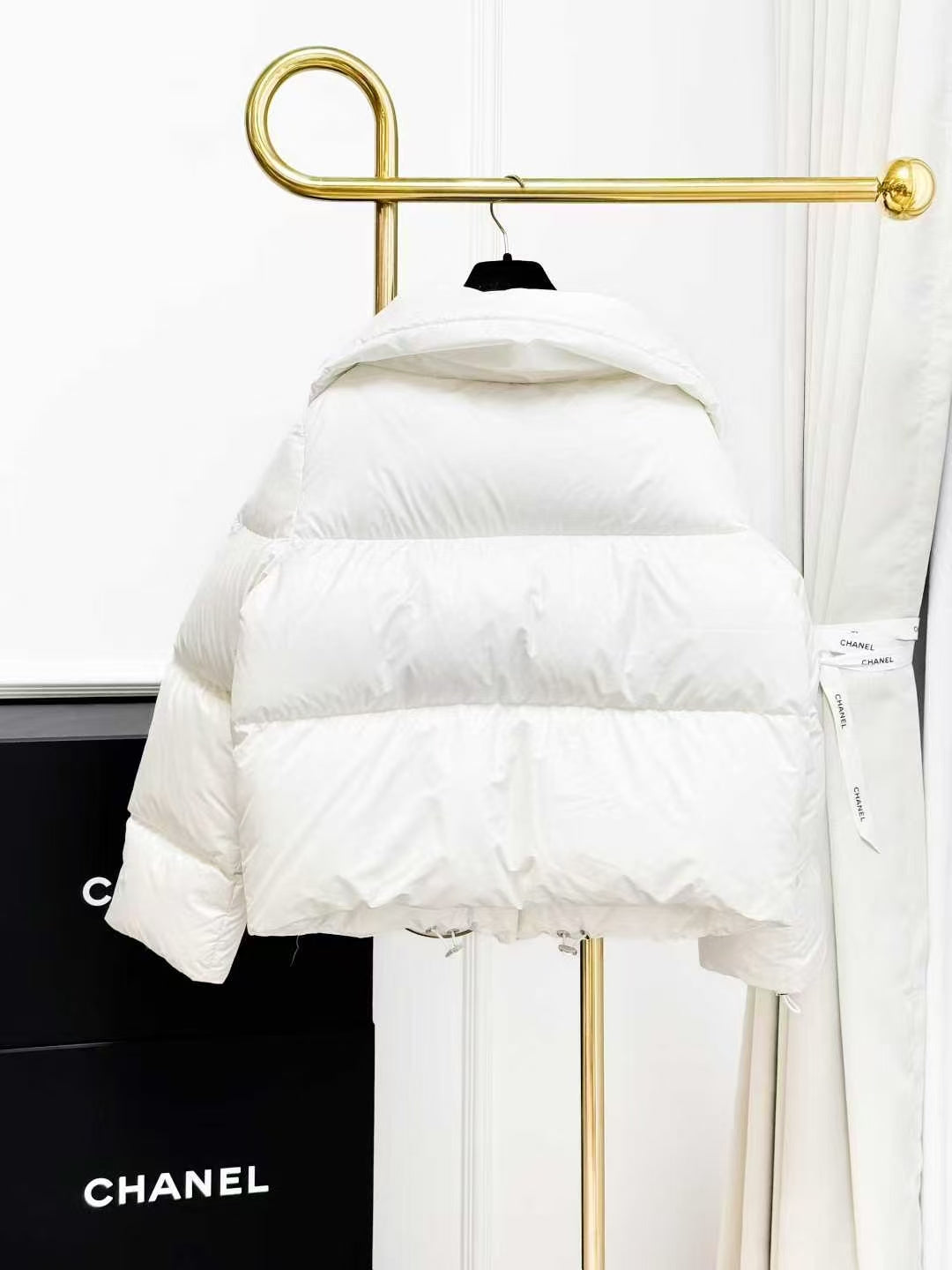 Chanel 19K Snow Collection White Short Single-Button Down Jacket