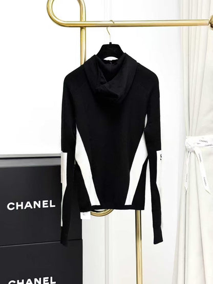 Chanel 24N Ski Collection Black and White Color-Blocked Zipper Long-Sleeve Sweater
