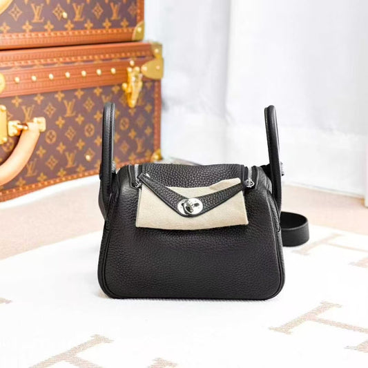 Hermes Mini Lindy Black Silver, Black with Silver Buckle
