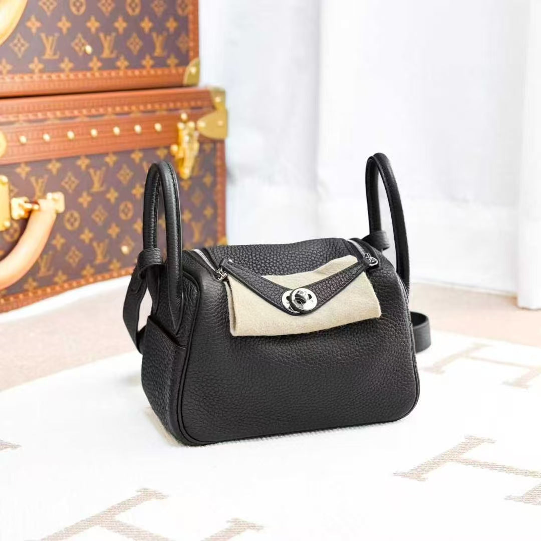 Hermes Mini Lindy Black Silver, Black with Silver Buckle