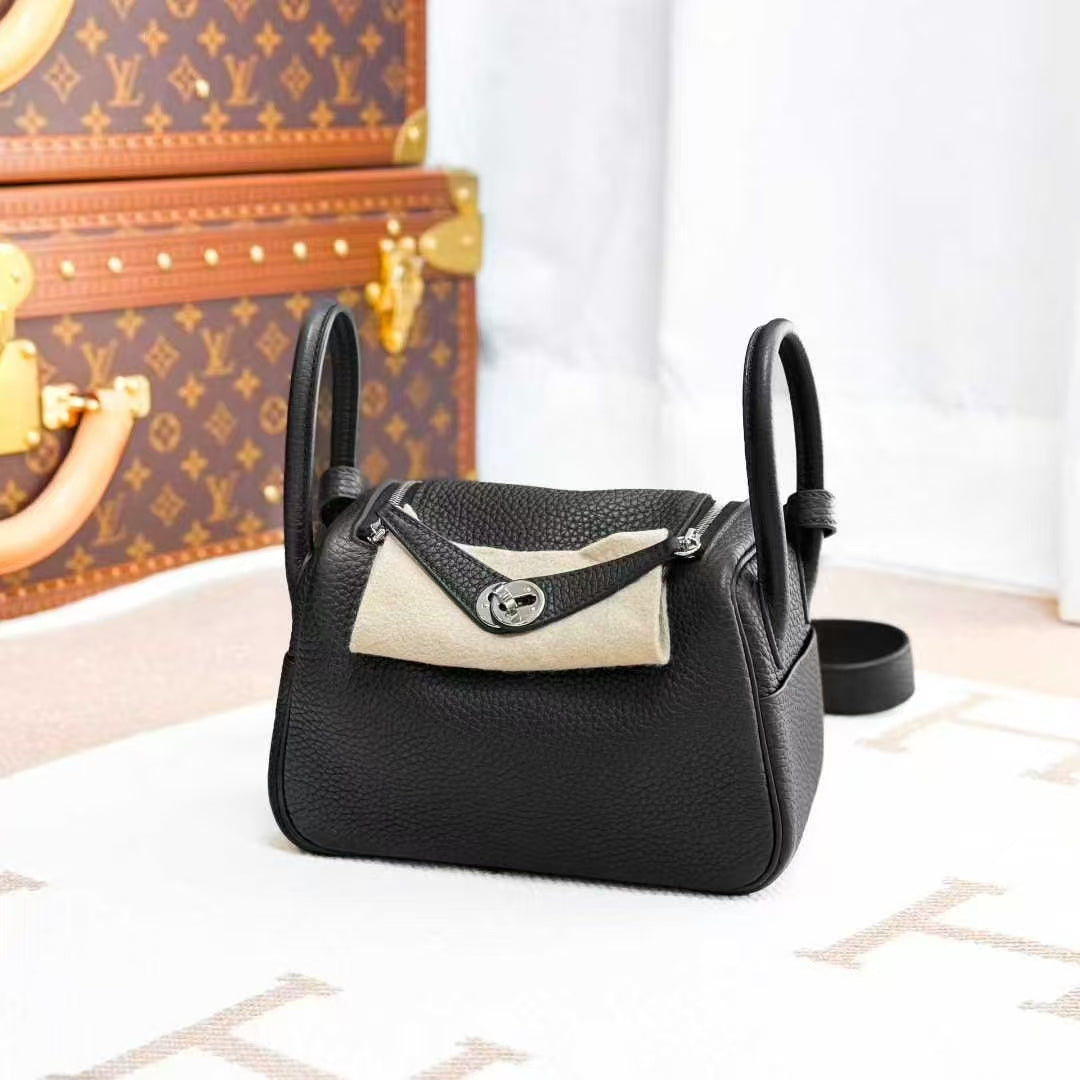 Hermes Mini Lindy Black Silver, Black with Silver Buckle