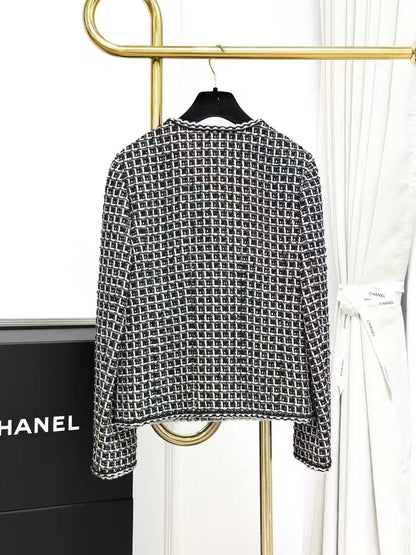 Chanel 25C Classic Four-Pocket Round-Neck Jacket in Black-and-White Check