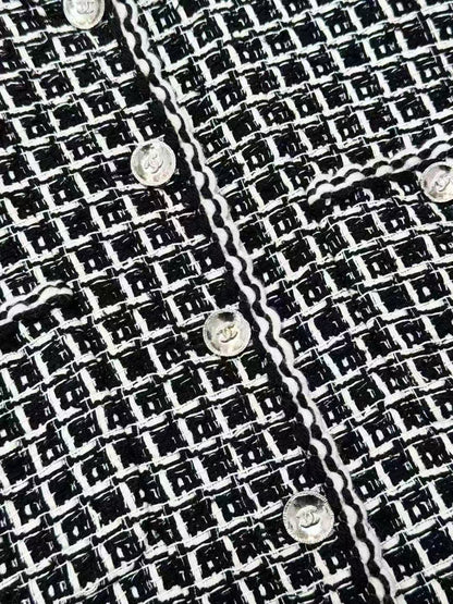 Chanel 25C Classic Four-Pocket Round-Neck Jacket in Black-and-White Check
