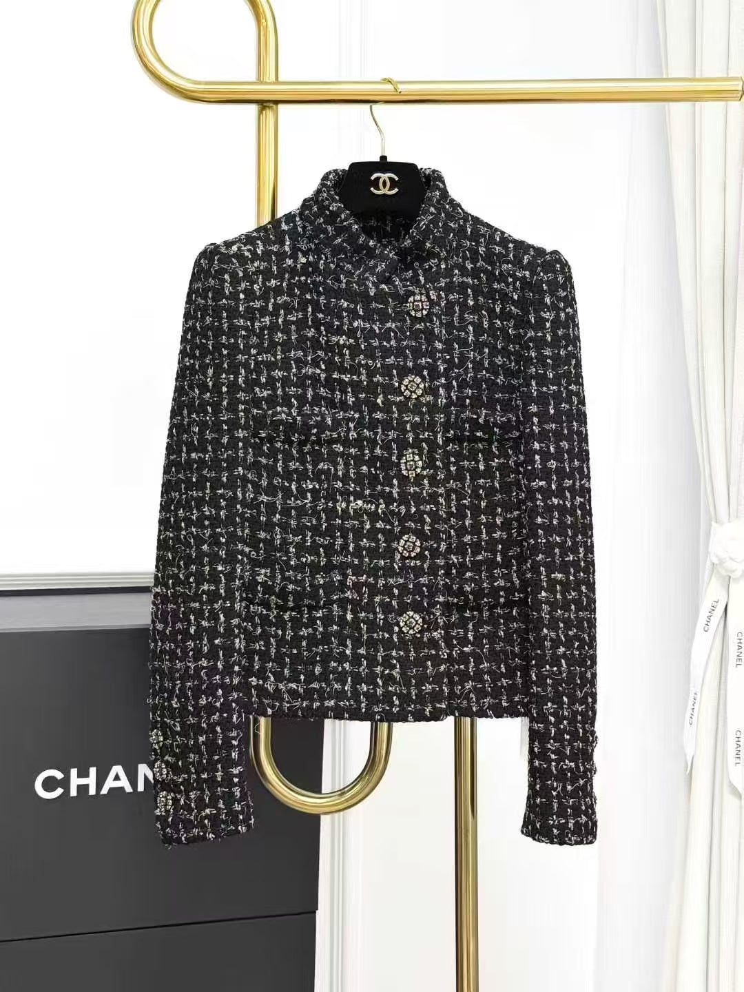 Chanel 22K Black and Brown Collared Long-Sleeve Jacket