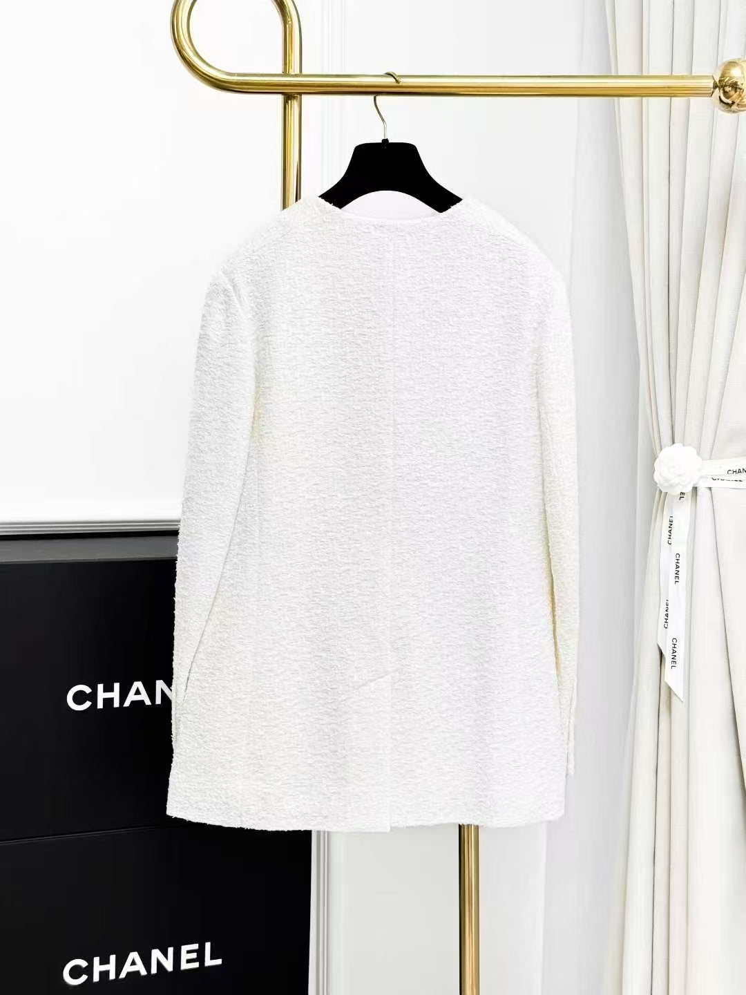 Chanel 23S Must-Have Classic White Round-Neck Moonlight Jacket