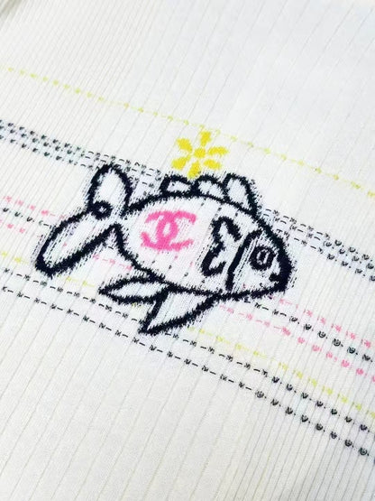 Chanel 25C Fish Pattern Off-White Short-Sleeve Knit Top