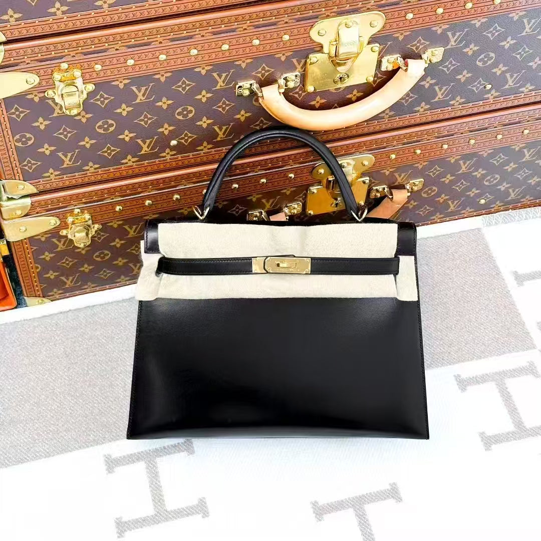 Hermes Kelly 32 in Black Gold Box Calfskin, D-Stamped
