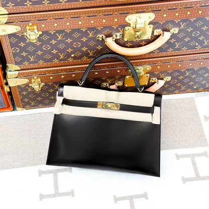 Hermes Kelly 32 in Black Gold Box Calfskin, D-Stamped