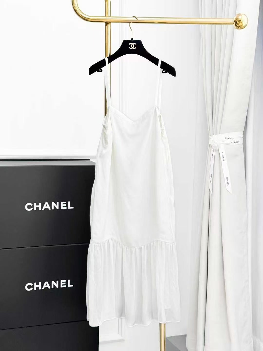 Chanel 25S Spring/Summer White Patchwork Silk Strapless Dress