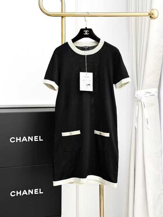 Chanel 25A Black Short-Sleeve Dress with White Trim