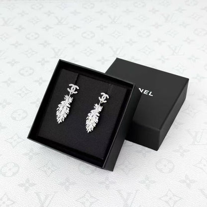 Chanel 25S Silver Full-Diamond Double C Feather Earrings
