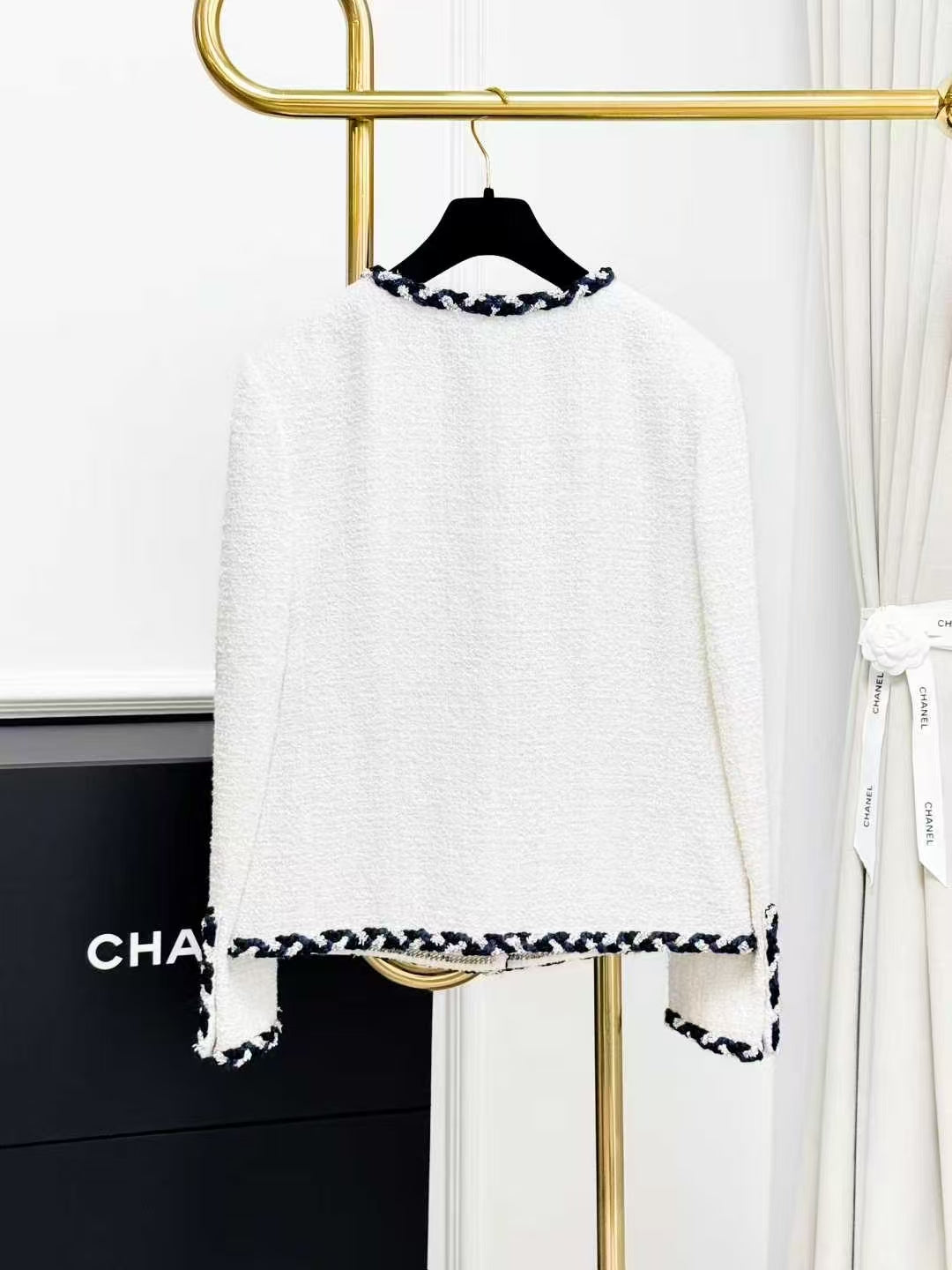 Chanel 23C Pre-Spring White Tweed Jacket with Black Trim and Diamond Buckle