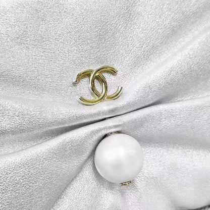 Chanel 25S Silver Double C Pearl Buckle Bow Chain Bag, Crossbody Bag