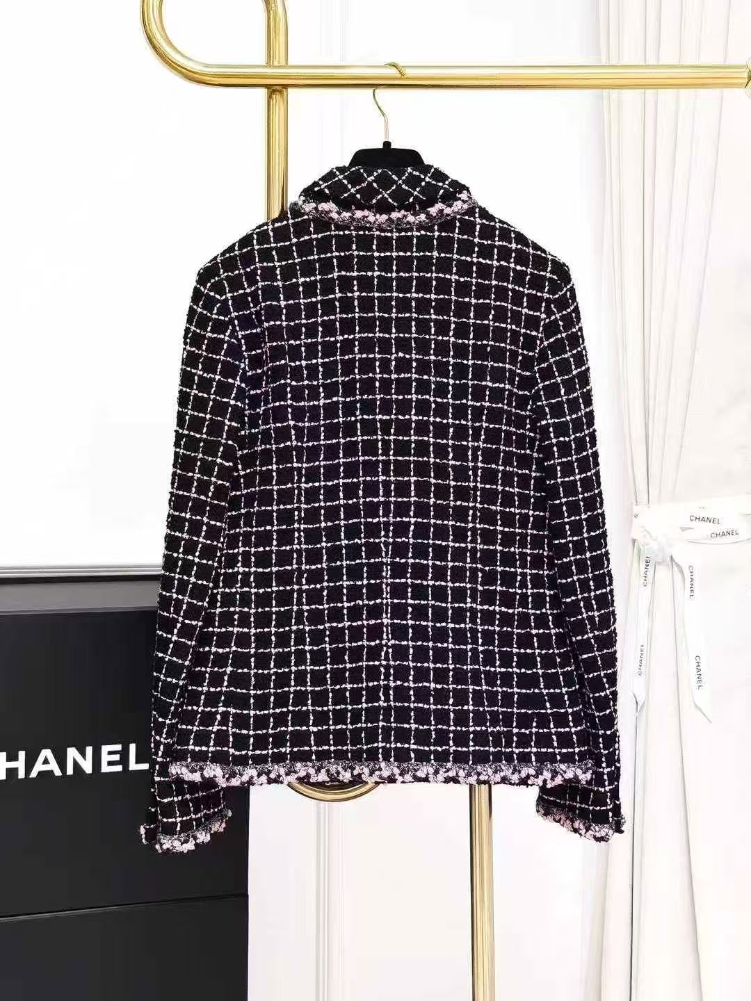 Chanel 23K Black Powder Check Lapel Long-Sleeve Tweed Jacket